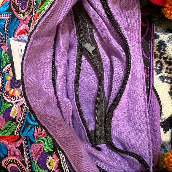 🌷SALE 3/$21🌷 Fair Trade Embroidered Tribal Purse NWT - Picture 6 of 7